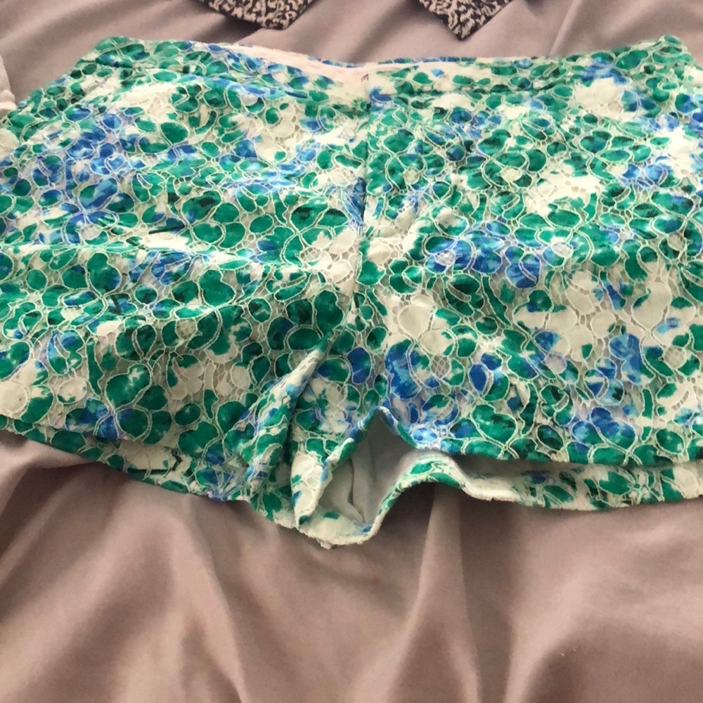 Adorable floral shorts